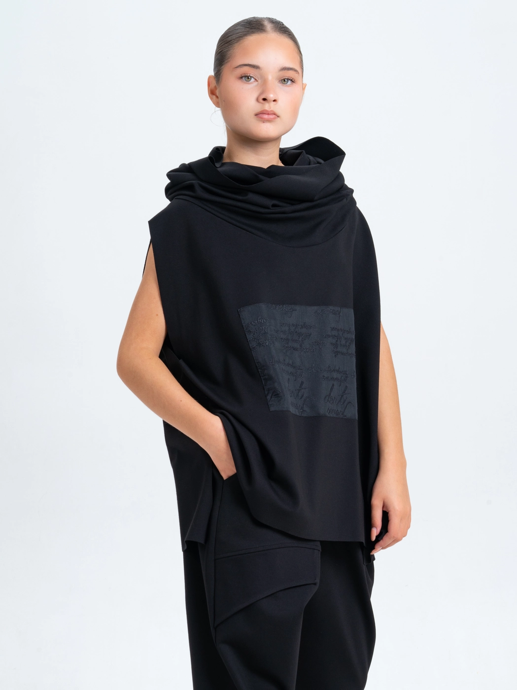 KLIKstar Жилет "Мушкетёр" арт.220109.0 черный р. One size(40-60)