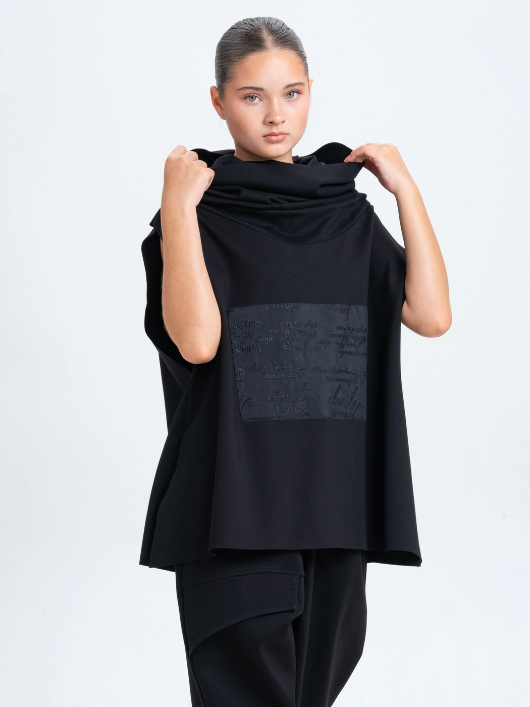 KLIKstar Жилет "Мушкетёр" арт.220109.0 черный р. One size(40-60)